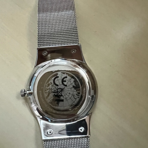 Men’s Bering Watch - Picture 2 of 6